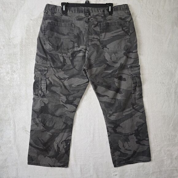 Wrangler Originals Cargo Pants Mens 38x26 Gray/black Camouflage Hemmed - Picture 6 of 8